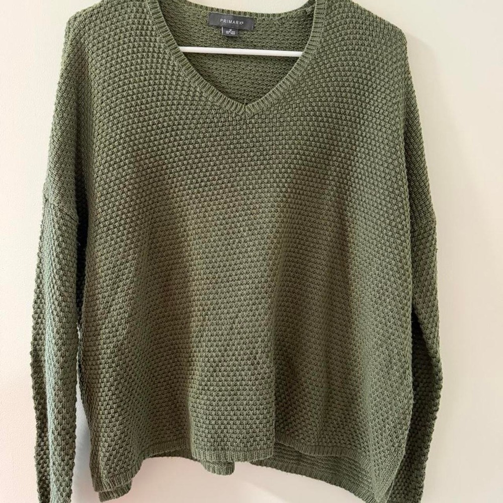 Primark Textured Knit Sweater Womens M Olive Green Excellent V-Neck Cozy